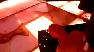 سمراء محتشمة تمارس الجنس الجماعي مع رجالها المفضلين