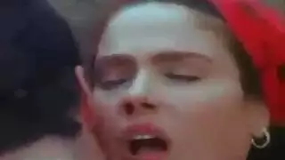 حفلة جنس لوسي نيك في الخارج أثداء عارية وتمارس الجنس بقوة على سطح