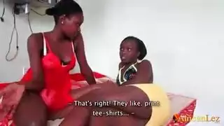 سحاقيات سمر: تقبيل عميق باللسان ولعب البظر