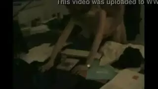 زوجة التدليك يحصل على إغراء زوجها المعالج بالتدليك