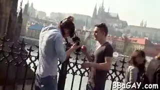 مثلية ثلاثية صريحة: هزات متعددة وتبادل مني