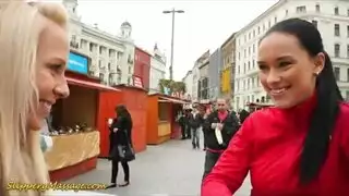 فتيات مزرعة سمينات في جنس جماعي مزدوج