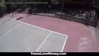 سكس رجل اسود زبه ضخم ينيك انثي حصان