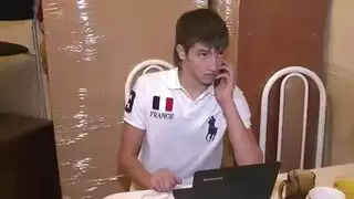 ثنائي جنسي ثلاثي مع أخت وأخيها وصديقهم