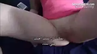 أخت غير شقيقة تغوي أخاها لفيلم عائلي إباحي صريح