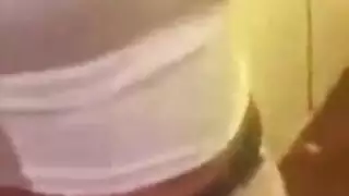 مقطع سكس عربي: راقصة بطيز ممتلئة تتعرض لنيك قاسي من زبون