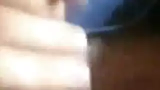 يتلمس طريقه ضيق لامع