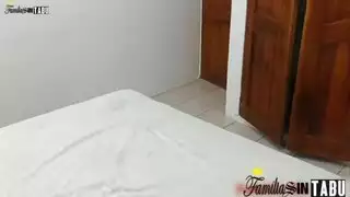 تورم الهرة الزنا من خلال الاطلاع على