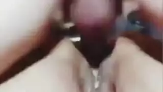 شرموطة تخون جوزها مع اخوه على السرير وتقوله كفايه