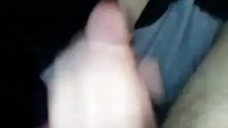 شفاه نارية تمص الزب وتبلع السائل المنوي حتى ينفجر