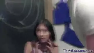 تحول التدريس الخاص للمدرسة المشاغبة إلى فيلم إباحي صريح