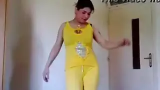 كاميرا حية تأنيث