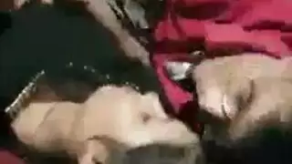 فتاة تعرضت للإيذاء تحصل على مهبلها يُضرب من قبل فحل شهواني