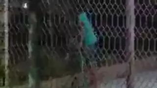 أمه جعلته يترك المرسة