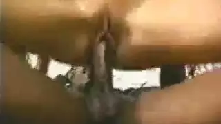 مشهد شاه روخ خان الإباحي: ضرب عميق في فيلم هندي للكبار