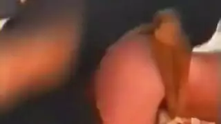 تزاوج الكلب مع فرج الفتاة الضيق الملتهب