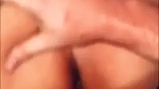 زبير عربي ممتلئ بالعصارة يضرب مهبلًا مبلولًا في جلسة نكاح bdsm صريحة