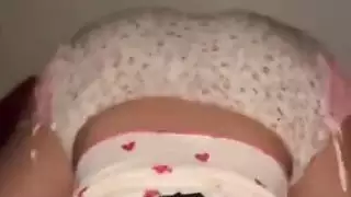 عاهرة عربية بمفردها: محجبة تتصرف بوقاحة مع فتحة شرجها