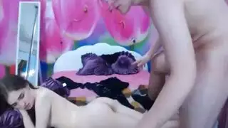 فتيات الجامعة في لعبة ألعاب جنس صريحة: شرج، ألعاب ذكرية، وسائل منوي