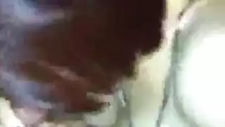 بيت دعارة: فتاتان مثيرتان وصديقهما الذكري المثير يمضون الليل كله