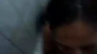 خادمة حمراء الشعر مثيرة تمارس الجنس في الأماكن العامة ضرب فرج