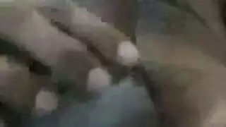 أثداء كبيرة على المنحدرات: مغامرة هولي مايكلز الإباحية على الجليد