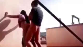 مشهد إباحي: فتاة محجبة تفرك فرجها بشدة وتمارس الجنس