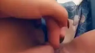 لعبة فردية إكس إكس إكس: فتاة إيرانية مثارة تصل للذروة بقوة في غرفتها