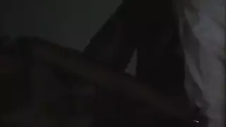 سكس ليلي: هاوي يأخذ مؤخرتها السمراء بقوة