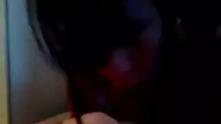 فتيات فرنسيات يرتدين شعرًا مستعارًا مجعدًا يمارسن لعبة الأدوار والجنس الجماعي