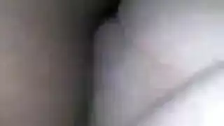 لص وسيم يمارس الجنس مع فتاة يائسة مقابل خدمة مالية