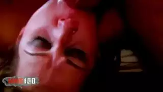 شرج إباحي عنيف: مؤخرة مرنة تلتقي بكسي متطلب