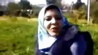 محجبات تلعب