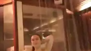 فانتازيا إكس إكس إكس: السكرتيرة رايلي بروكس تمارس الجنس مع رئيسها