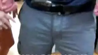 سينما قذرة للمشاهدين المتحمسين جنسياً