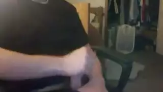 نائب الرئيس على الثدي غريب البشعة