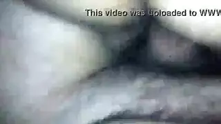 مهرجان سكس سحاقي: فرك وألعاب مائية